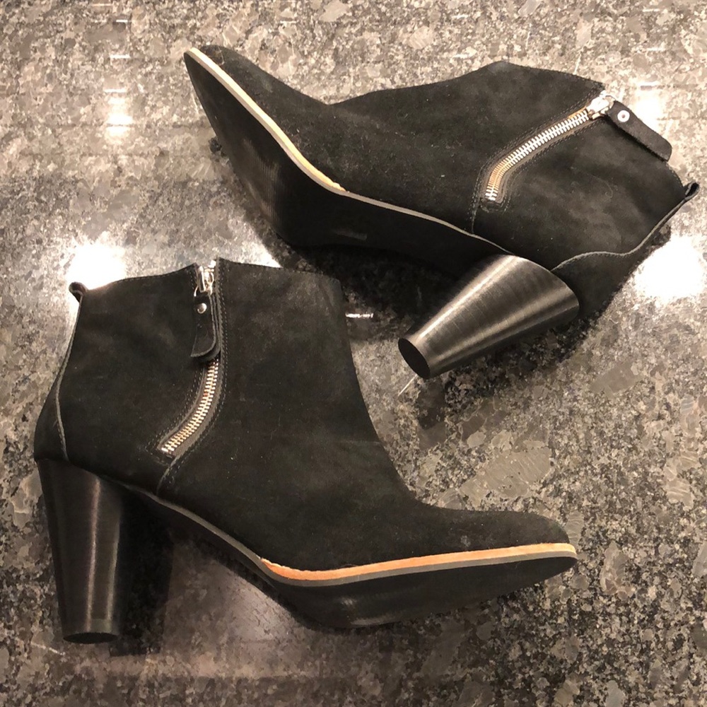 Gap black suede ankle boots